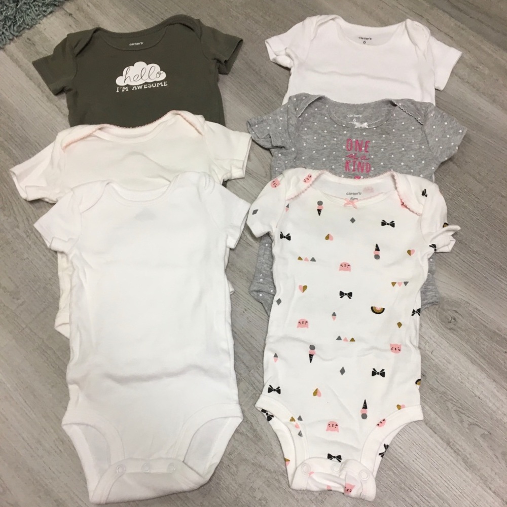 6 short sleeve onesies 6 months